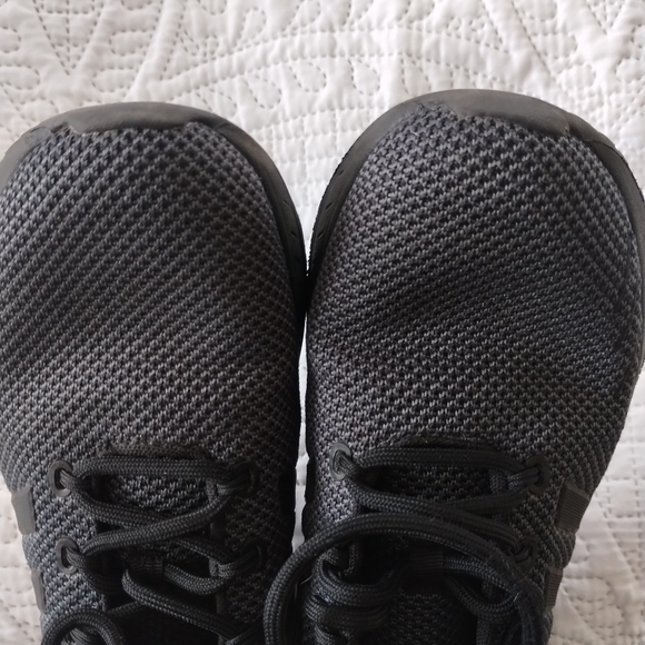 Adidas Men's Black and Gray Athletic Shoes 9.5 - Picture 6 of 10